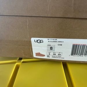 Ugg Ultra Mini Boots Women Size 8